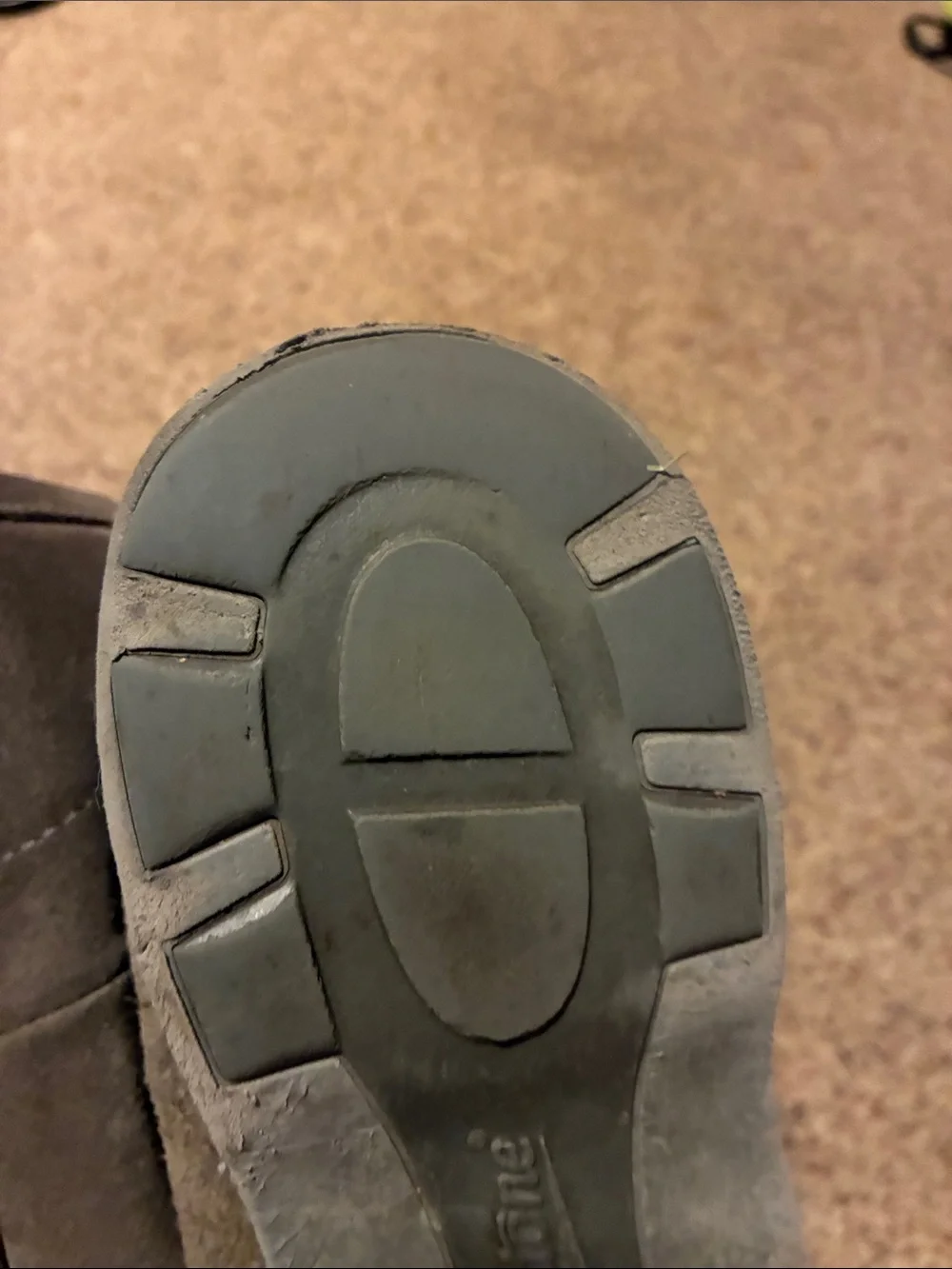 Blundstone Men’s Suede Chukka Boots - Taupe